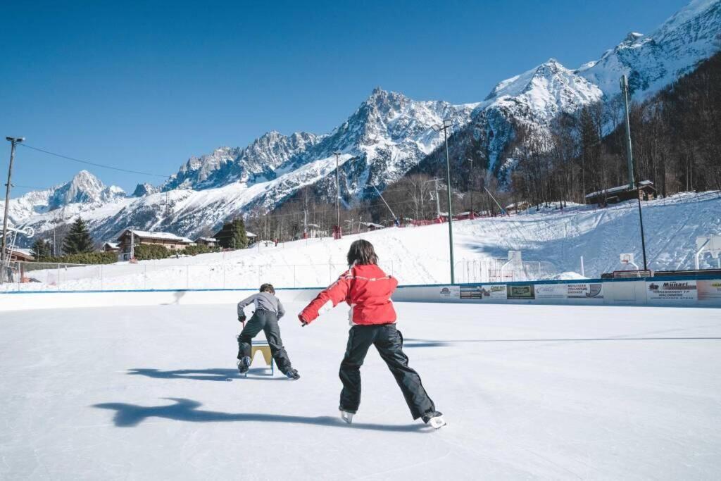 Logement Mansarde Dans Maison Avec Jardin En Bord De Piste, Vue Montagne Les Houches Exterior foto